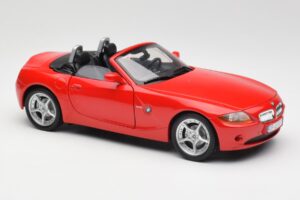 BMW Z4 E85 Roadster Rouge Bburago 1:18 34046 Métal — image 6 sur 8