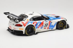 BMW Z4 E89 GT3 #9 Roal Motorsport A. Zanardi / B. Spengler 24 Hours of Spa 2015 Minichamps 1:18 151152309 Métal — image 2 sur 6