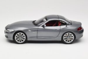 BMW Z4 E89 sDrive 35i Space Grey Metallic Kyosho 1:18 80432147085 Métal — image 4 sur 8