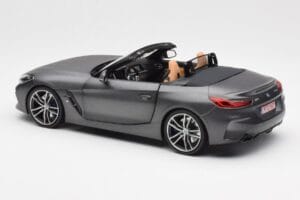 BMW Z4 G29 Gris Metallic Norev 1:18 183270 Métal — image 7 sur 8