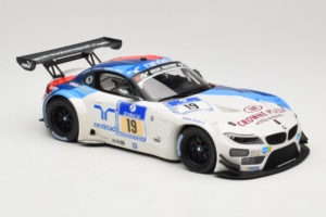 BMW Z4 GT3 #19 Team Schubert J. Muller / D. Muller ADAC 24 Hours Nurburgring 2013 Minichamps 1:18 151132319 Métal — image 4 sur 6