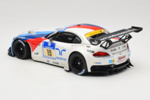 BMW Z4 GT3 #19 Team Schubert J. Muller / D. Muller ADAC 24 Hours Nurburgring 2013 Minichamps 1:18 151132319 Métal — image 5 sur 6