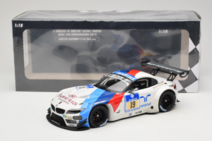 BMW Z4 GT3 #19 Team Schubert J. Muller / D. Muller ADAC 24 Hours Nurburgring 2013 Minichamps 1:18 151132319 Métal — image 6 sur 6