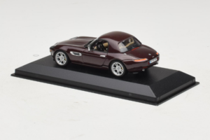 BMW Z8 Marron Hardtop Minichamps 1:43 BMW019 Métal — image 3 sur 4