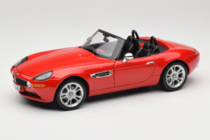 BMW Z8 Rouge Kyosho 1:18 80439411730 Métal