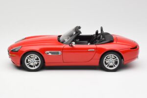BMW Z8 E52 Rouge AUTOart 1:18 70513 Métal — image 4 sur 8