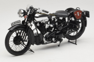 Brough Superior SS 100 T. E. Lawrence Minichamps 1:18 122135500 Métal