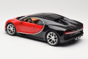 Bugatti Chiron Noir & Rouge Bburago 1:18 18-11040 Métal — image 7 sur 8