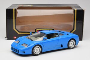 Bugatti EB110 Bleu Bburago 1:18 3035 Métal — image 8 sur 8