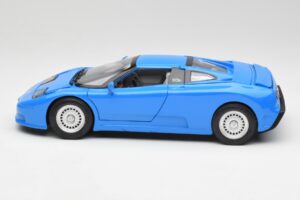 Bugatti EB110 GT Bleu Anson 1:18 30303-W Métal — image 4 sur 8