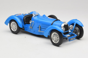 Bugatti Type 51 Grand Prix #14 Bleu Bburago 1:18 3012-M1 Métal — image 4 sur 6
