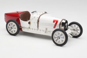 Bugatti Type 35 GP Poland 1924 CMC 1:18 M-100 B-003 Métal — image 4 sur 6
