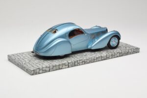 Bugatti Type 57SC Atlantic Bleu Minichamps 1:18 107110320 Métal — image 2 sur 6