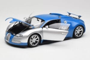 Bugatti Veyron Edition Centenaire Chrome Blue Minichamps 1:18 100110850-O Métal — image 2 sur 7