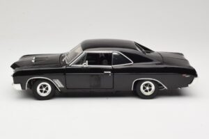 Buick GS 400 Noir American Muscle 1:18 33086 Métal — image 4 sur 8
