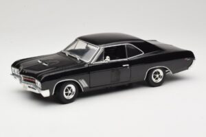 Buick GS 400 Noir American Muscle 1:18 33086 Métal