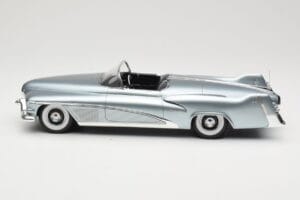 Buick Le Sabre Concept Light Blue Metallic BoS Models 1:18 BOS199 Résine — image 3 sur 6