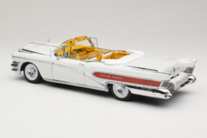 Buick Limited Wells Fargo Bleu Sun Star 1:18 4821 Métal — image 5 sur 6