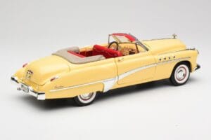 Buick Roadmaster Chrome Yellow Motormax 1:18 23124646-M17 Métal — image 3 sur 8