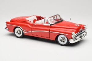 Buick Skylark Cabriolet Rouge Motormax 1:18 73129 Métal — image 6 sur 8