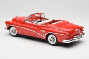 Buick Skylark Cabriolet Rouge Motormax 1:18 73129 Métal — image 7 sur 8