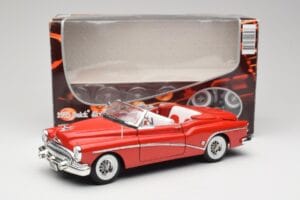 Buick Skylark Rouge Motormax 1:18 411393-M1 Métal — image 8 sur 8