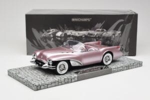 Buick Wildcat II Concept Salmon Metallic Minichamps 1:18 107141221 Résine — image 6 sur 6