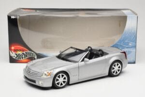 Cadillac XLR Cabriolet Argent Hot Wheels 1:18 53838 Métal — image 8 sur 8