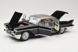 Cadillac Brougham Noir Sun Star 1:18 4001 Métal — image 2 sur 8