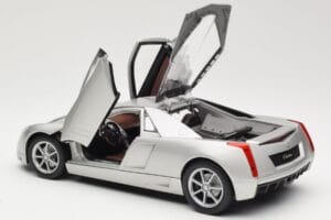 Cadillac Cien Argent Hot Wheels 1:18 57296 Métal — image 5 sur 8