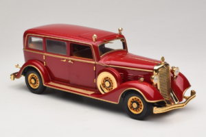 Cadillac Deluxe Tudor Limousine d'État Puyi Dernier Empereur de Chine Sun Star 1:18 4100 Métal — image 6 sur 9