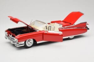 Cadillac Eldorado Biarritz Bolero Red Maisto 1:18 31813 Métal — image 2 sur 8