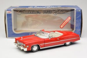 Cadillac Eldorado Cabriolet Rouge Anson 1:18 30387 Métal — image 8 sur 8