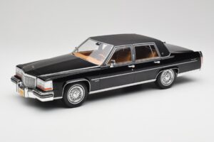 Cadillac Fleetwood Brougham Noir MCG 1:18 MCG18250 Métal