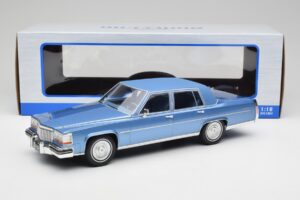 Cadillac Fleetwood Brougham Bleu Métallisé MCG 1:18 MCG18252 Métal — image 6 sur 6