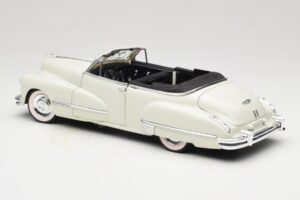 Cadillac Series 62 Cabriolet Blanc Anson 1:18 30335 Métal — image 7 sur 8