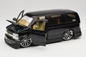 Chevrolet Astro Van Tuned Noir Jada 1:18 63122 Métal — image 2 sur 8