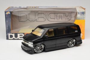 Chevrolet Astro Van Tuned Noir Jada 1:18 63122 Métal — image 8 sur 8
