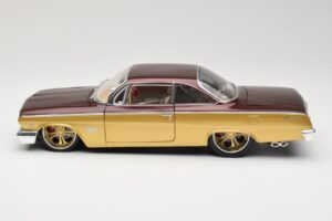Chevrolet Bel Air Or & Marron Maisto 1:18 31064 Métal — image 4 sur 8
