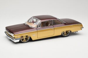 Chevrolet Bel Air Or & Marron Maisto 1:18 31064 Métal