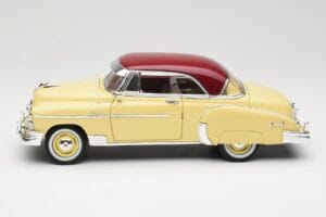 Chevrolet Bel Air Jaune & Rouge Motormax 1:18 73111 Métal — image 4 sur 8