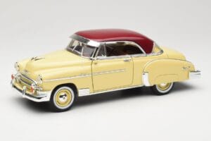 Chevrolet Bel Air Jaune & Rouge Motormax 1:18 73111 Métal