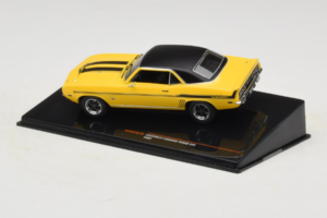 Chevrolet Camaro Yenko SYC Jaune IXO 1:43 CLC591N Métal — image 3 sur 4