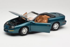Chevrolet Camaro Z28 Cabriolet Vert American Muscle 1:18 7231D0 Métal — image 2 sur 8