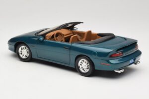 Chevrolet Camaro Z28 Cabriolet Vert American Muscle 1:18 7231D0 Métal — image 7 sur 8