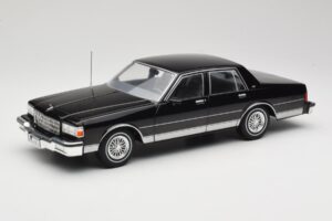 Chevrolet Caprice Noir MCG 1:18 MCG18113 Métal