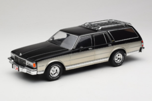 Chevrolet Caprice Estate Wagon Argent & Gris MCG 1:18 MCG18478 Métal