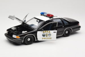Chevrolet Caprice Californie Police UT Models 1:18 180142098 Métal — image 2 sur 8