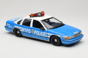 Chevrolet Caprice New York Police UT Models 1:18 180142097 Métal — image 6 sur 8
