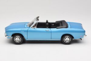 Chevrolet Corvair Monza Cabriolet Bleu Road Signature 1:18 92498 Métal — image 4 sur 8